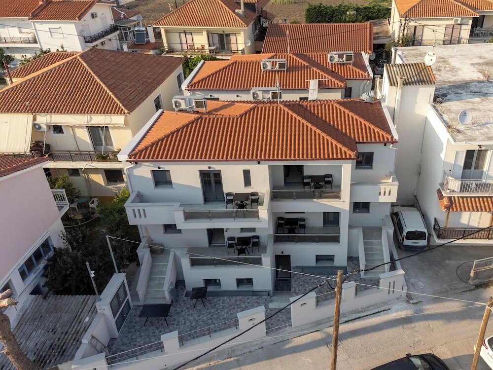 Фото Rafkon Luxury Apartments - Myrina