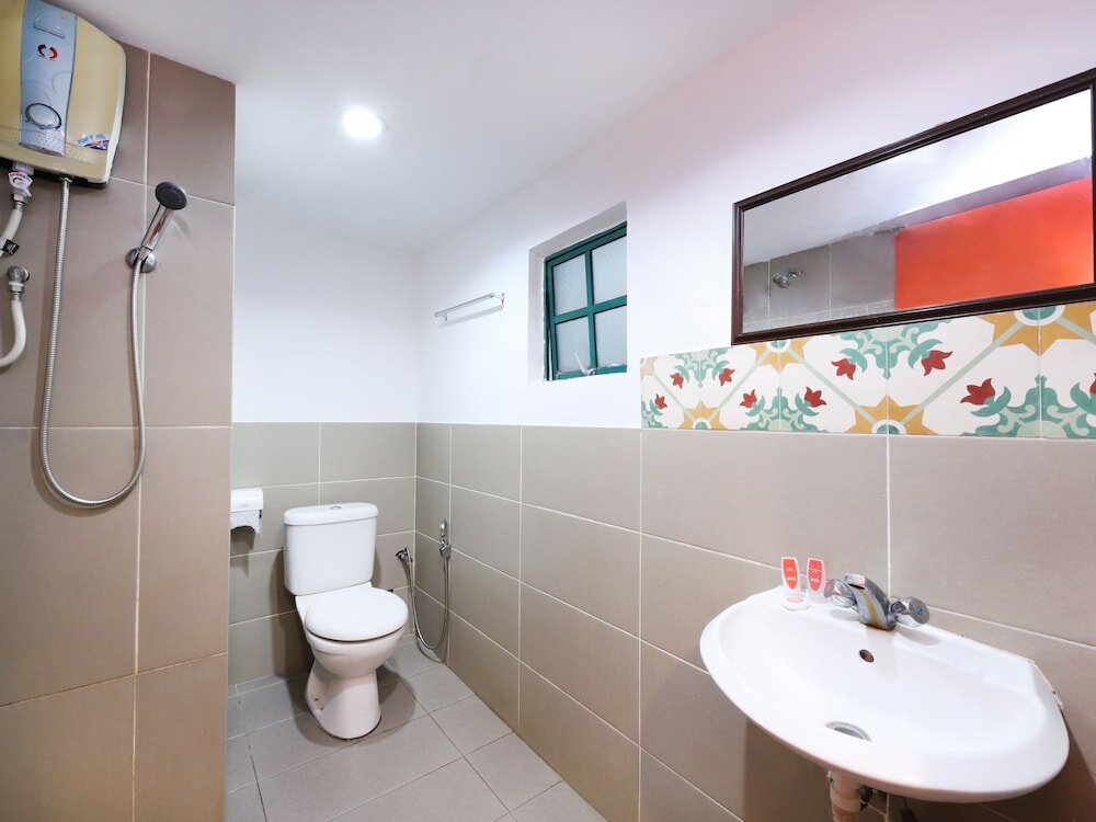 Фото Oyo 1045 Azimuth Hotel