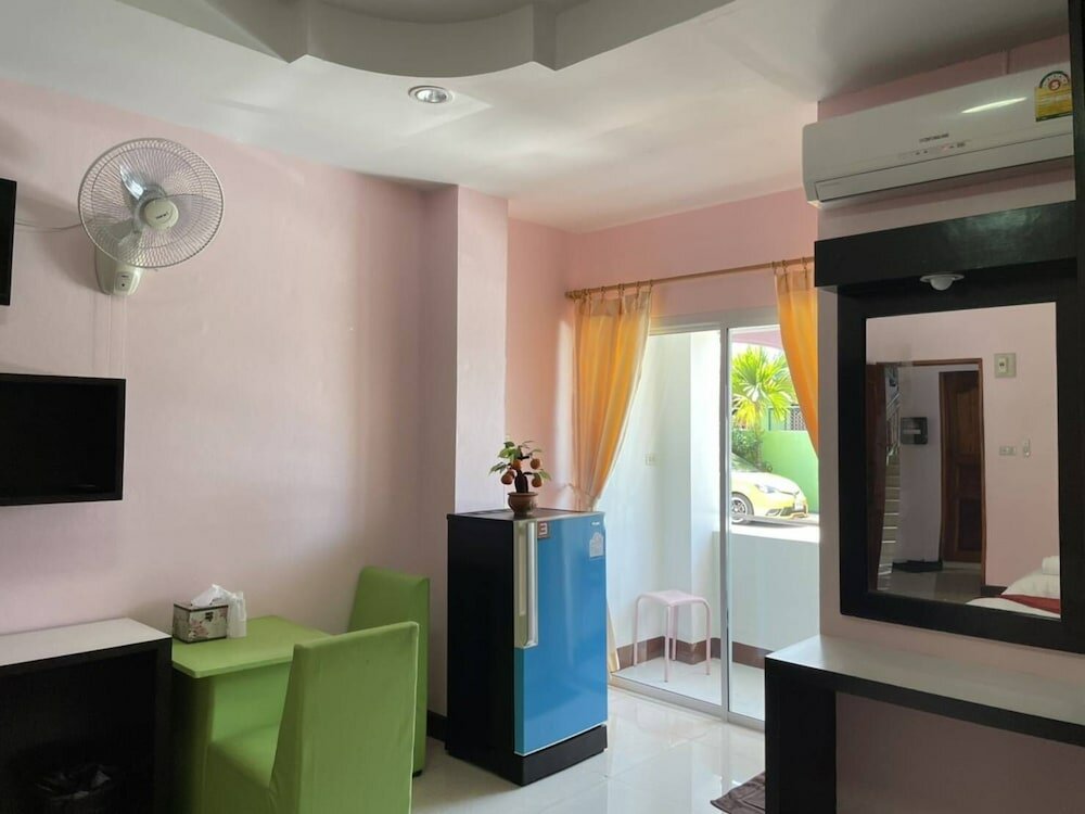 Фото OYO 75399 Choktipparat Place