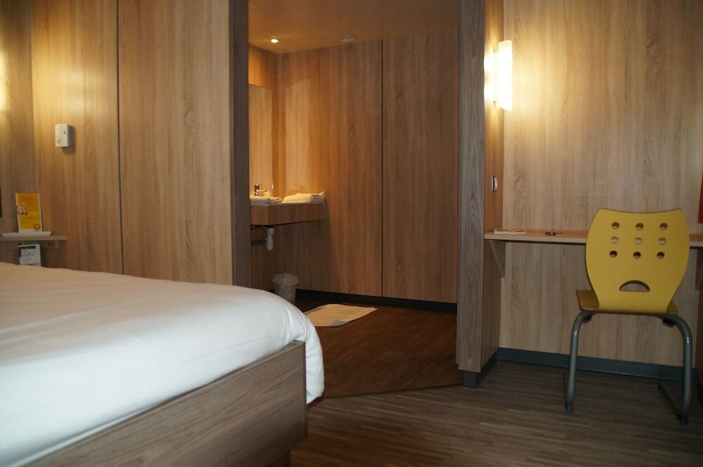 Фото The Originals Access, Hôtel Aurillac