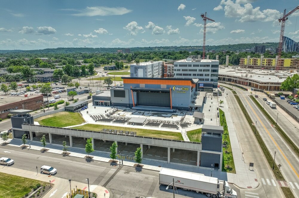 Фото Monmouth Loft 1