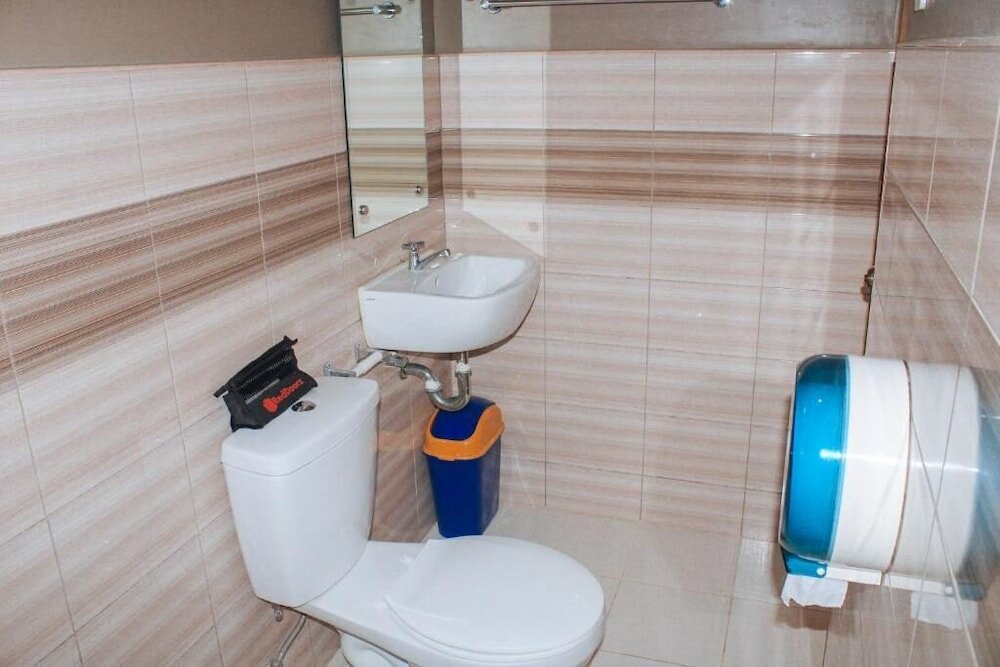 Фото RedDoorz @ Taloto District Tagbilaran