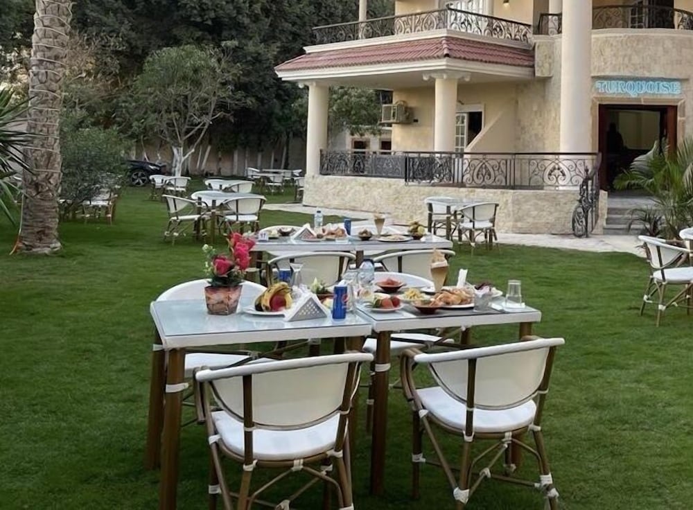 Фото Turquoise Pyramids Palace