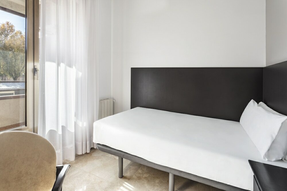 Фото Hotel Victoria Valdemoro