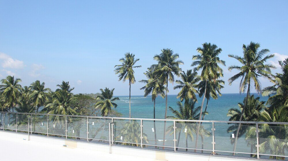 Фото Hotel Idhaya