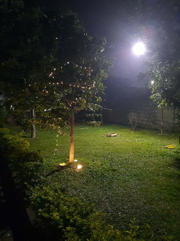 Фото Airport Side Hotel Entebbe