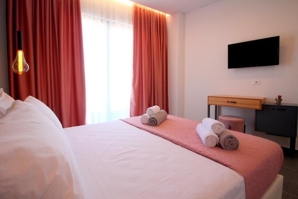 Фото Blue Eye Hotel