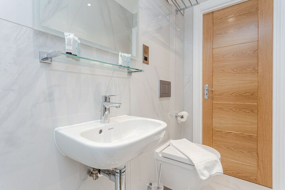 Фото Alexander Apartments