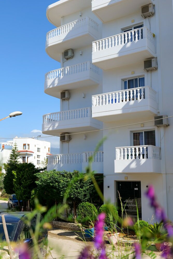 Фото Hotel Driloni