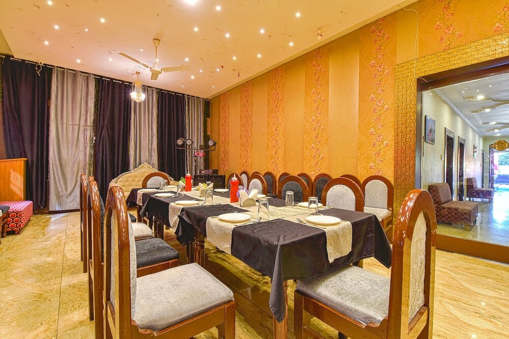 Фото Fabhotel Prime Surpin Palace