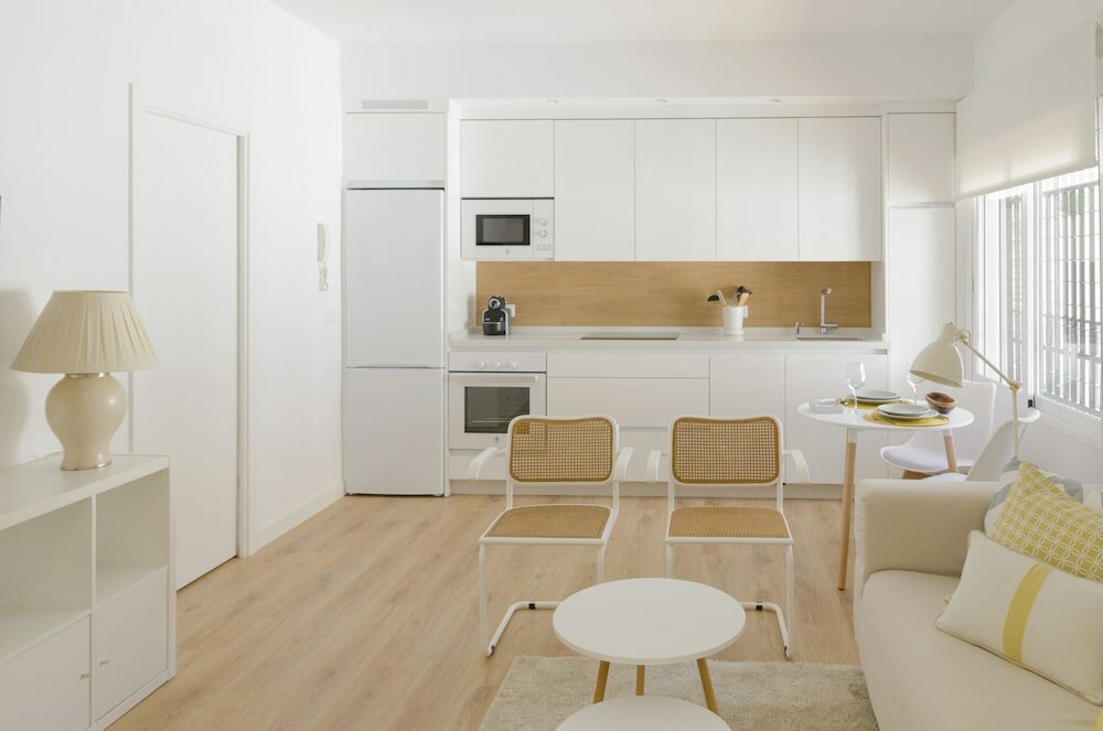 Фото Deluxe Apart. Plaza de La Trinidad