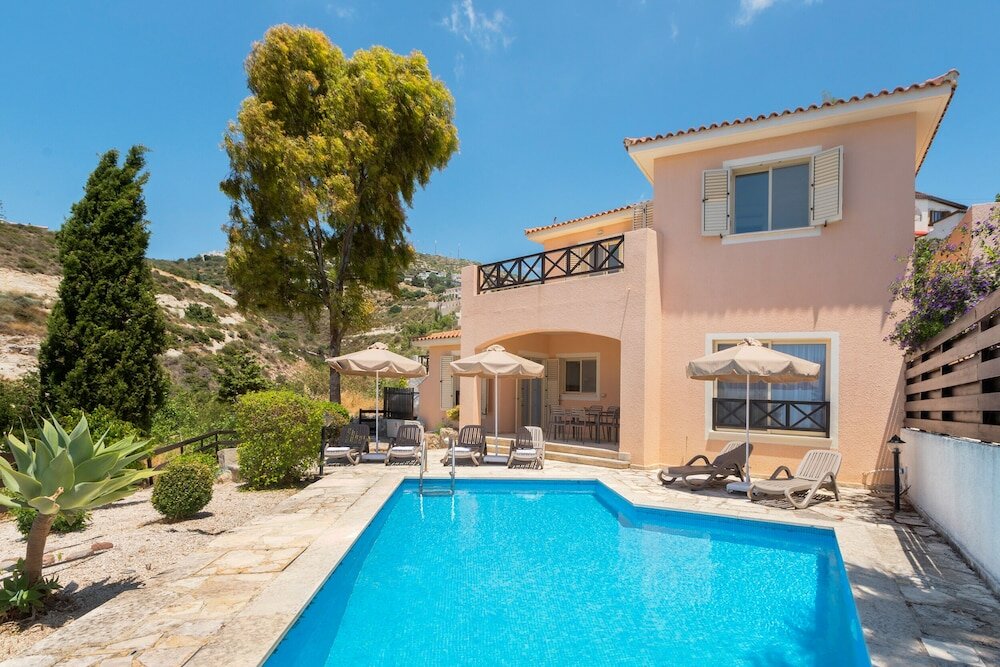 Фото Resitour - Perneri Villas