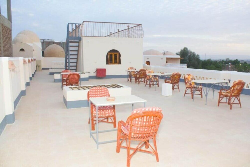 Фото Desert paradise Hotel