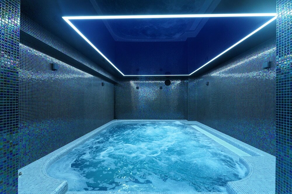 Фото Hills Hotel