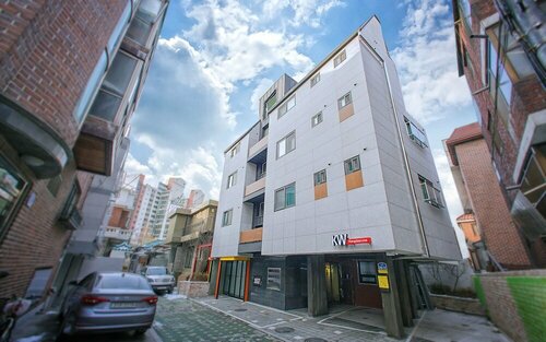 Гостиница Kw Hongdae Line Hostel в Сеуле