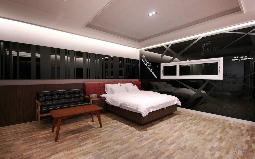 Фото Pohang Haedo-dong New Bom Stay