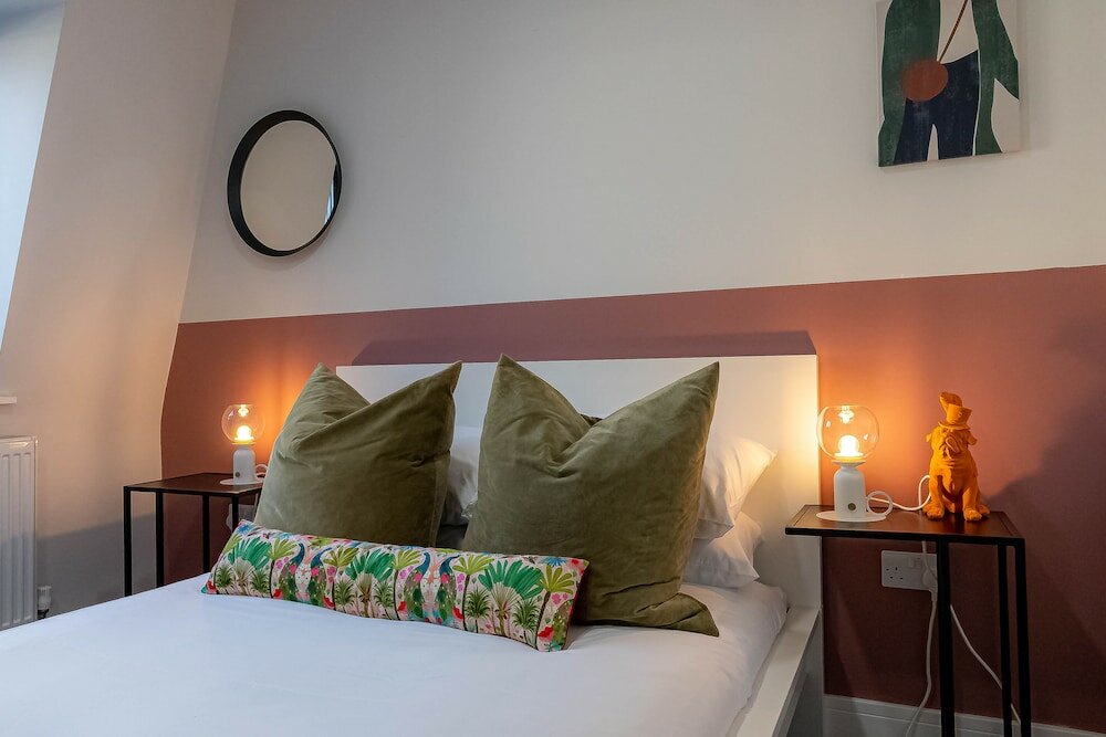 Фото Cosy Apts near Chalk Farm & Camden Mkt