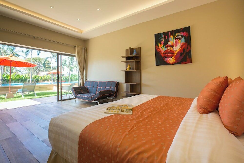 Фото Вилла с 4 Спальнями на Курорте с Пляжным Клубом и Консьерж-Сервисом