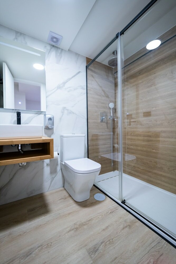 Фото Apartamentos Málaga Premium - Calle San Telmo