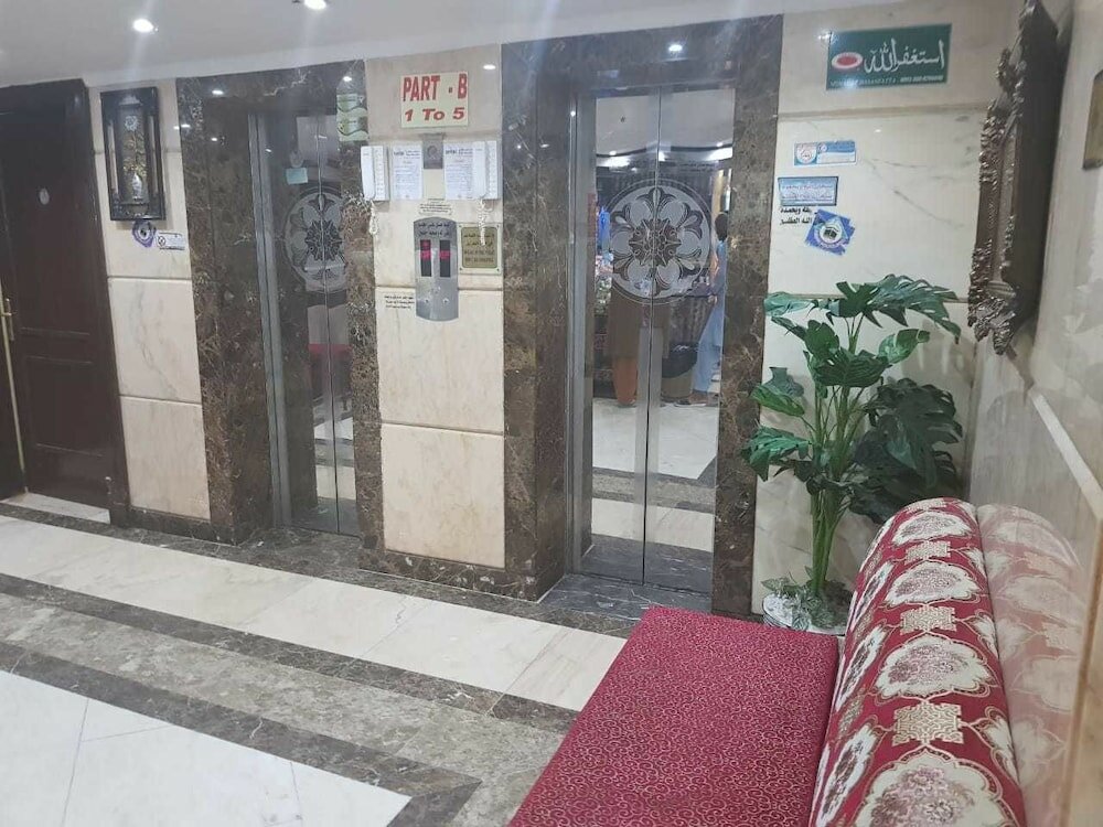 Фото Burj AlSultan Hotel