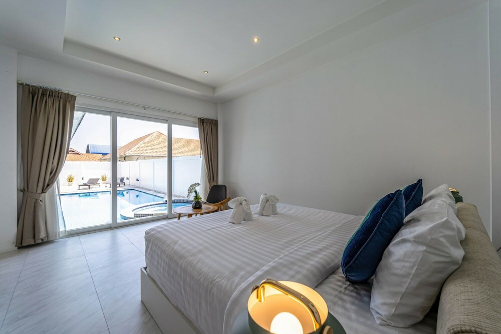 Фото Modern Large 2 Bedroom Pool Villa - Pv2