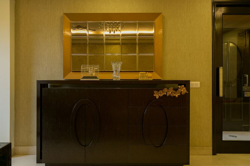 Фото Under My Roof Green Park