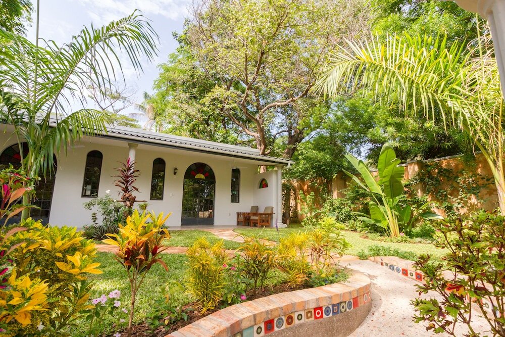 Фото The Courtney Lodge