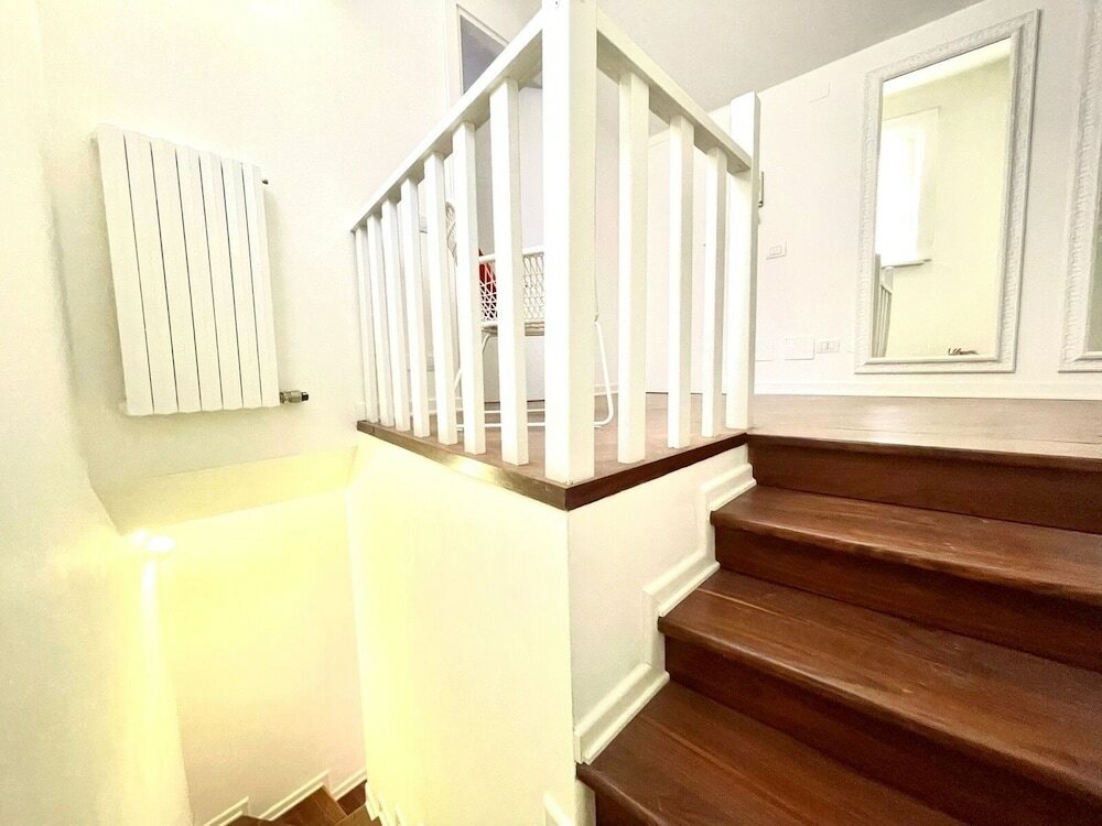 Фото Large modern 2-storey house in the heart of Verona