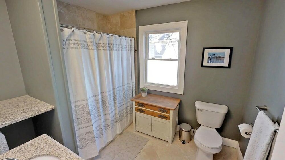 Фото Uptown Jewel