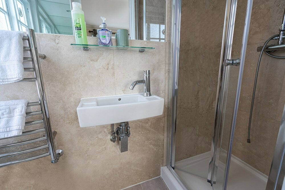 Фото Nice 3 Bedrooms Apartment Near Hyde Park & Oxford St