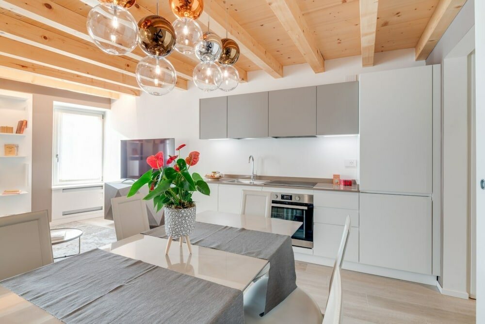 Фото Luxury & Charming Piazzetta San Giorgio Apartments