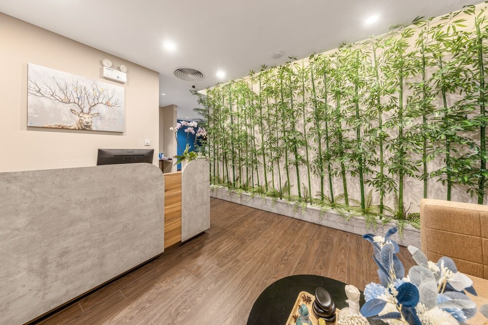 Фото Mangata Beachfront Hotel