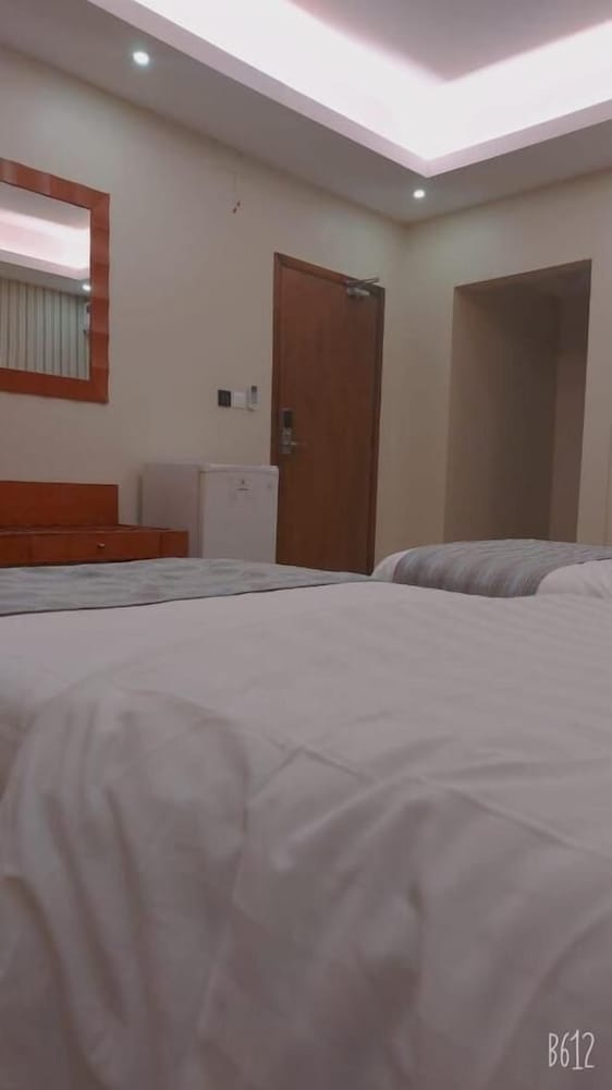 Фото Sayer Khamis Mushait