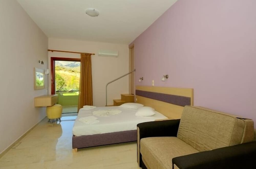 Фото Albatros Studios & Apartments