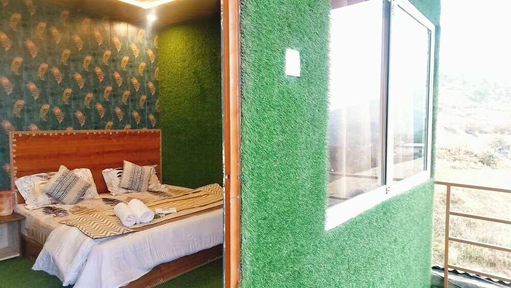 Фото Hotel Nirbana Heights