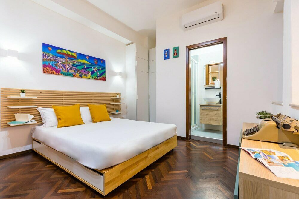 Short-term housing rental Pulcinella Studio ai Quartieri Spagnoli by Wodnerful Italy, Naples, photo