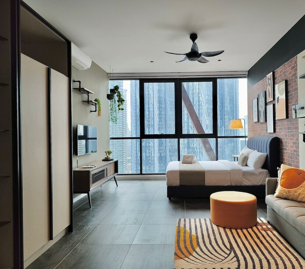 Фото Scarletz Suites Klcc by Mykey Global