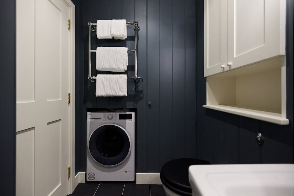 Фото The Lillie Road Place - Bright 1bdr Flat With Garden