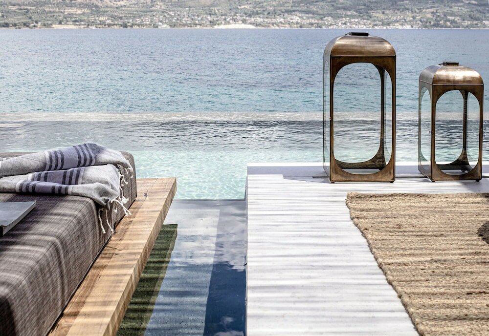 Фото Amethyst Selene Paleros