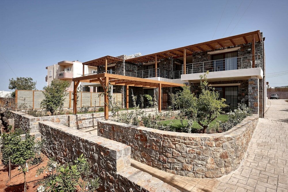 Фото Volta Suites and Villas