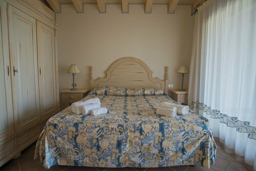 Апартаменты Beautiful Il Giardino Degli Oleandri one Bedroom Sleeps two Num0850