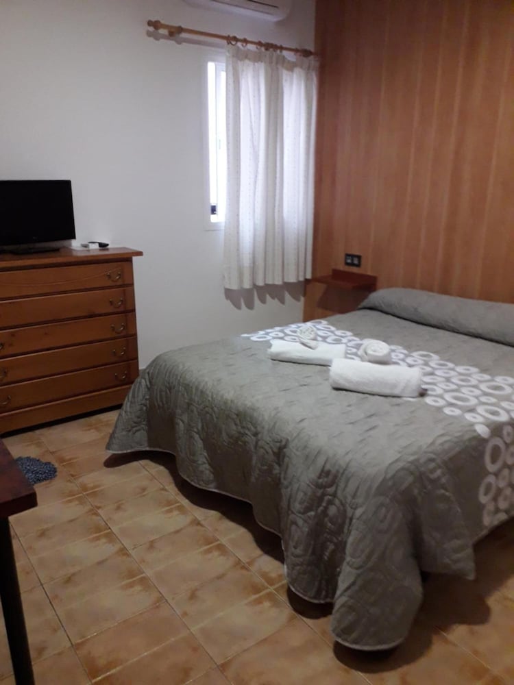 Фото Hostal Virgen del Pilar