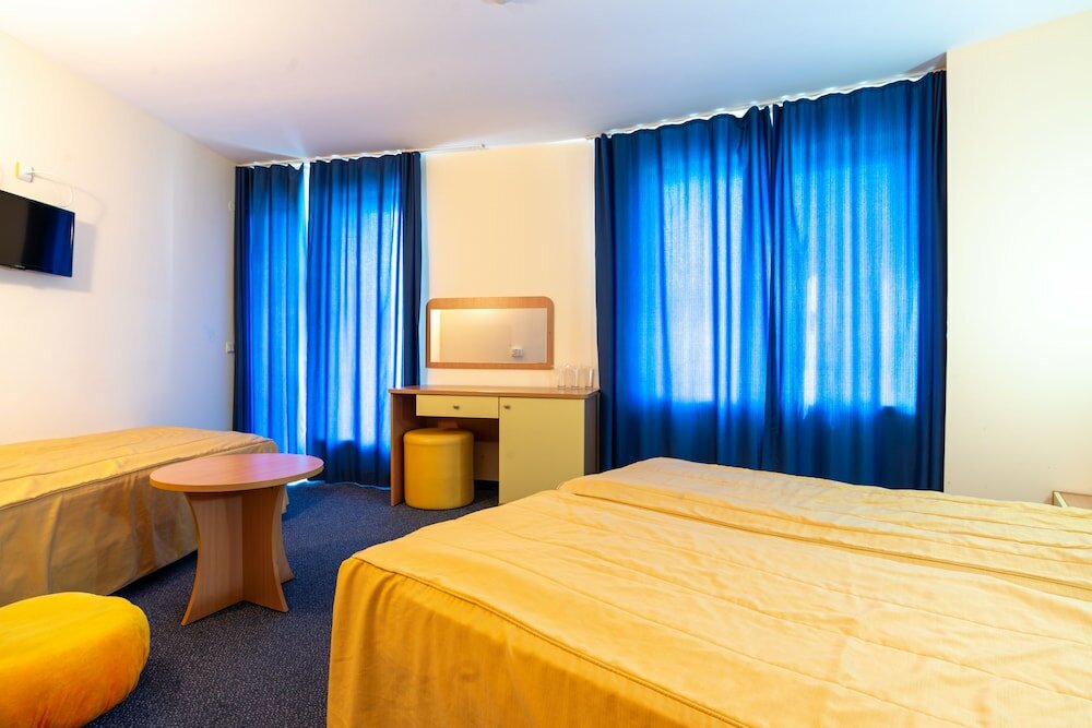 Фото Family Hotel Sunday