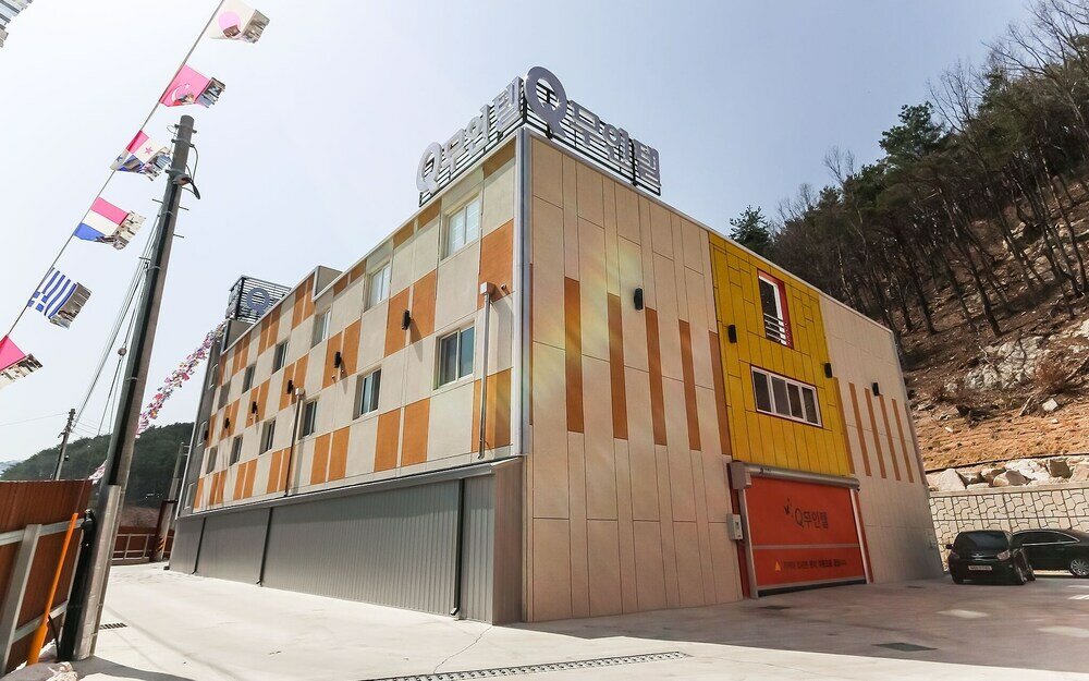 Фото отеля 2