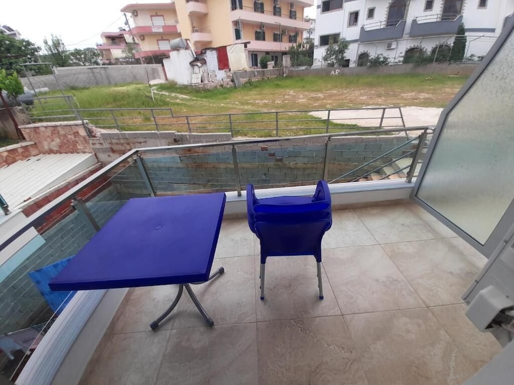 Фото Esmerald Hotel