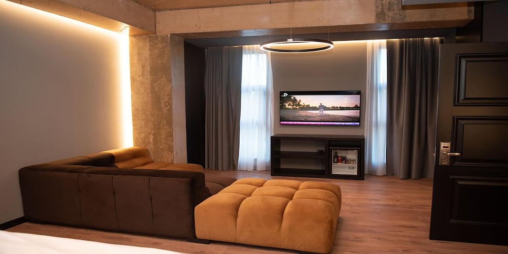 Фото Toka Hotel Restaurant