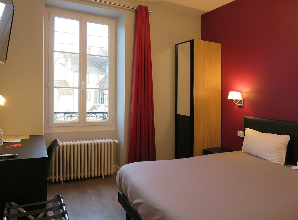 Фото Hôtel Le Dormeux