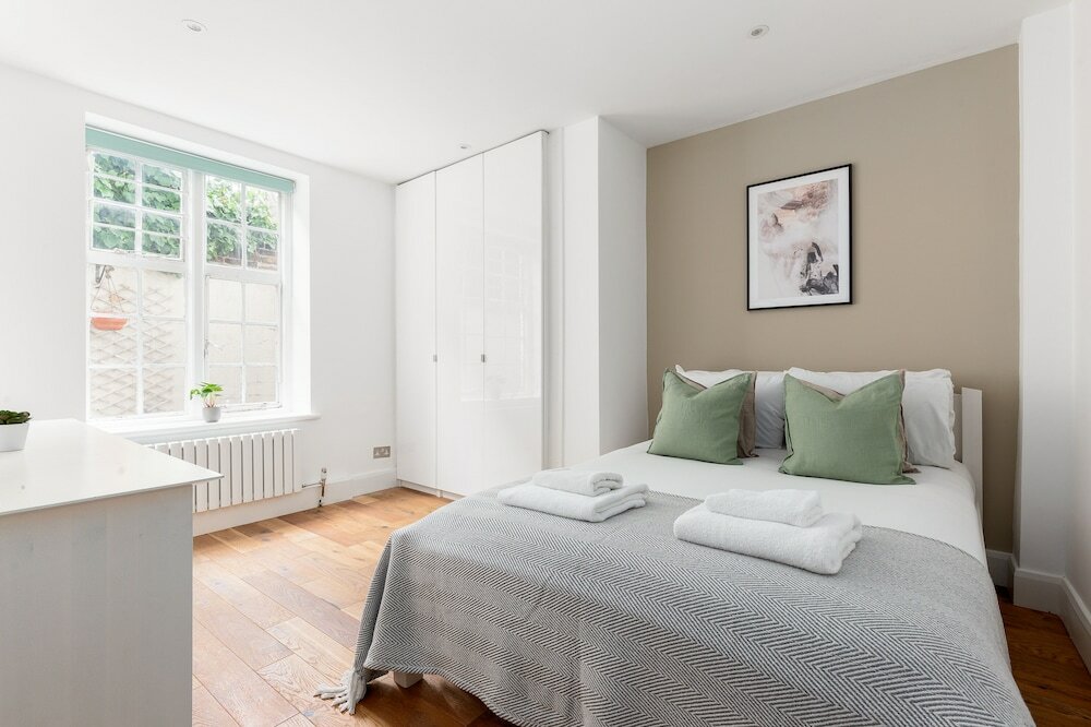 Фото The Abbey Road Apartments