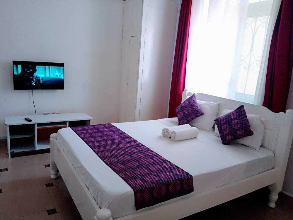 Фото Bustani Apartment