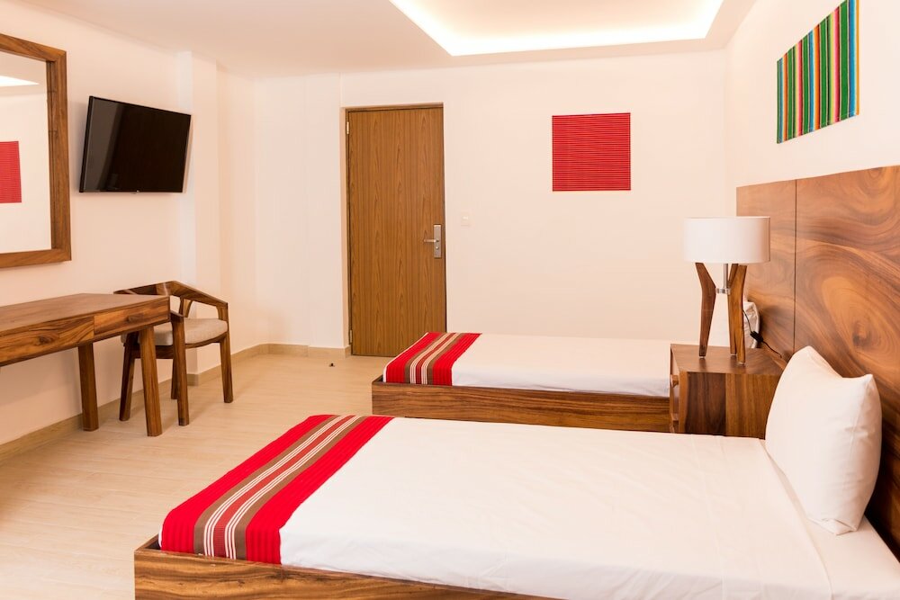 Фото Nomads Party Hostel